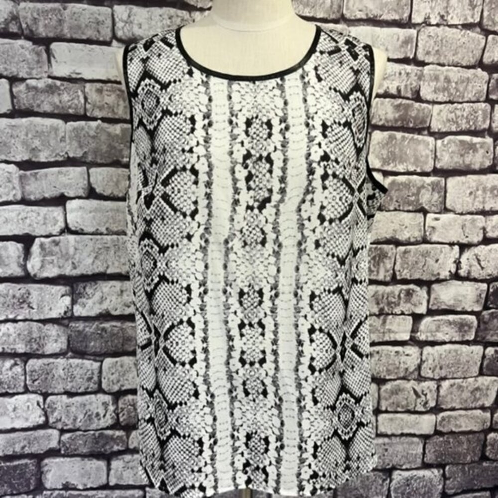 Violet & Claire Black & White Sleeveless Round Neck Blouse Size 1X